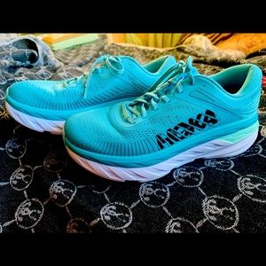 HOKA ONE ONE Bondi 7, size 9